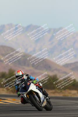 media/Dec-01-2024-TrackXperience (Sun) [[fa1e166fcf]]/Level 3/Session 2 (Turn 14)/